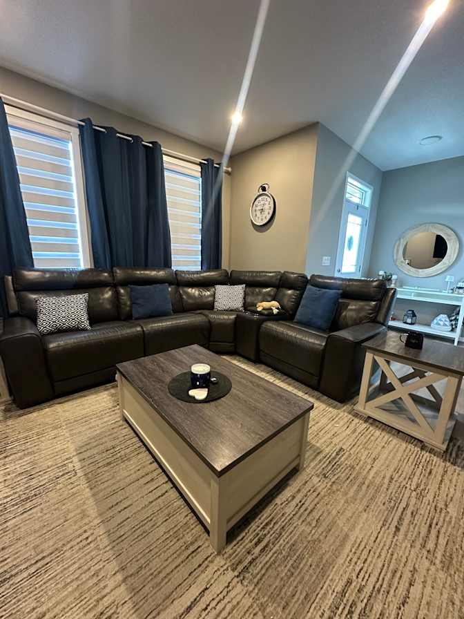 corie royal's room