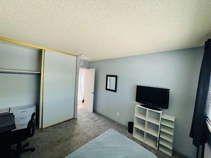 Beth Ilanan's room