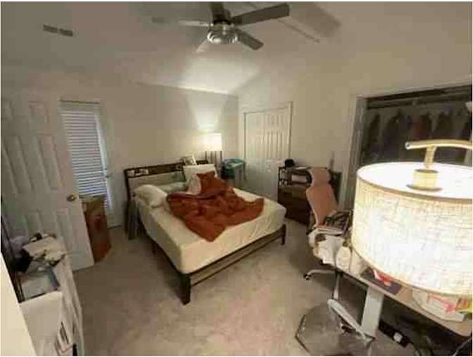 Claire hammock's room