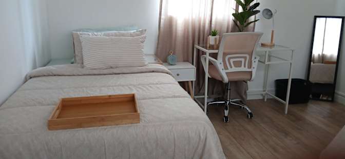 RUTH SAULS's room