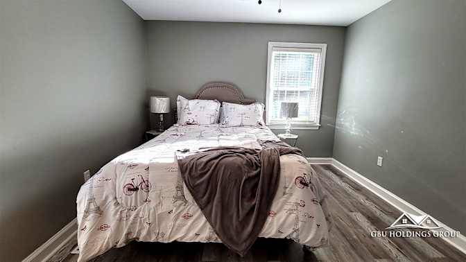 GBU Holdings Group's room