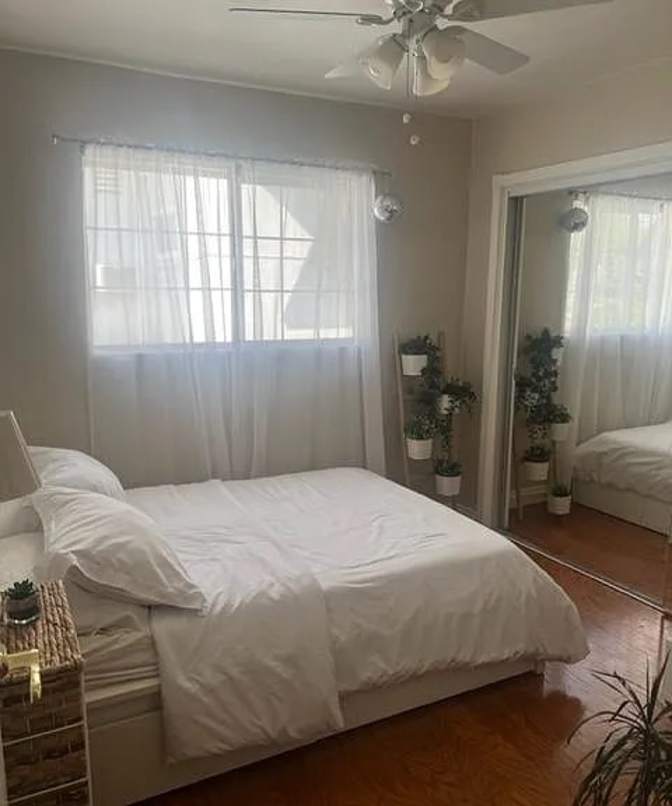 Angellica's room