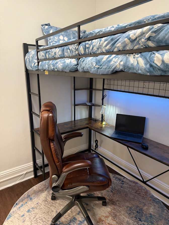 Ike's room
