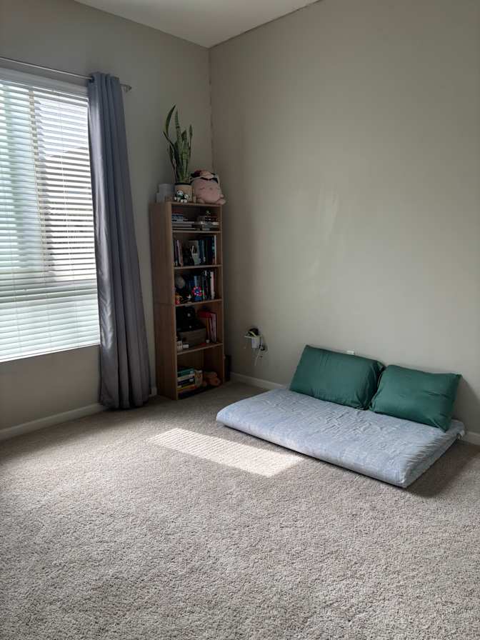 Rayvin's room