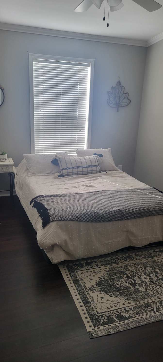 Vel's room