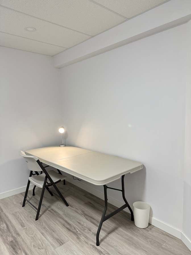 Truong's room