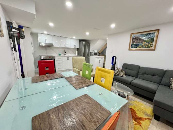 Mark Kay's room
