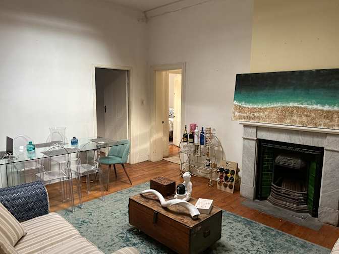 Vernon's room