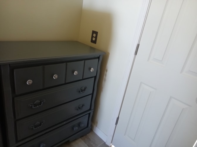 Rena S's room
