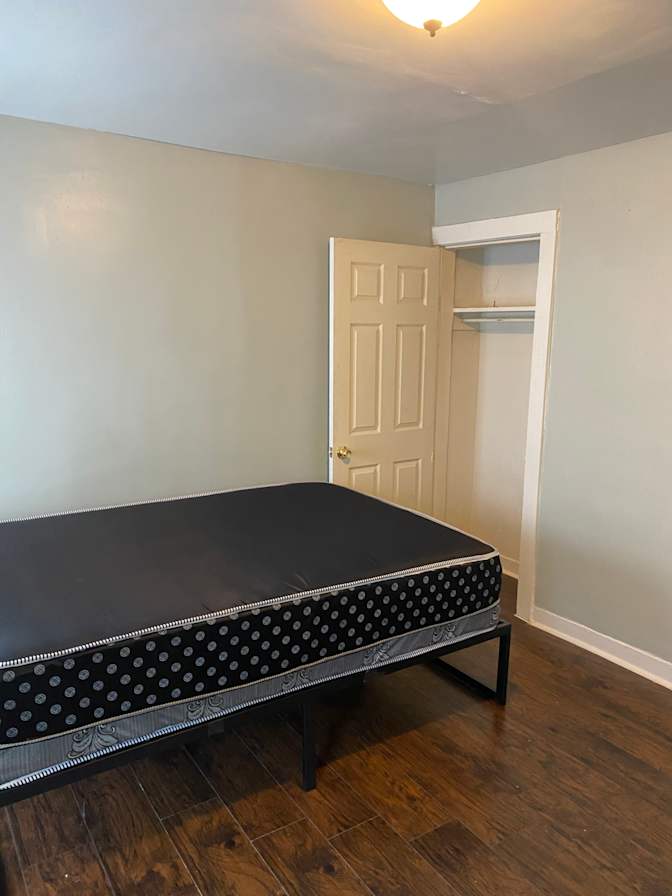 Delwin's room