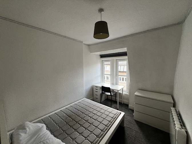 Oliver's room