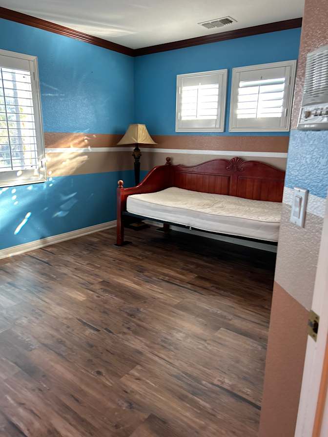 CORAZON's room