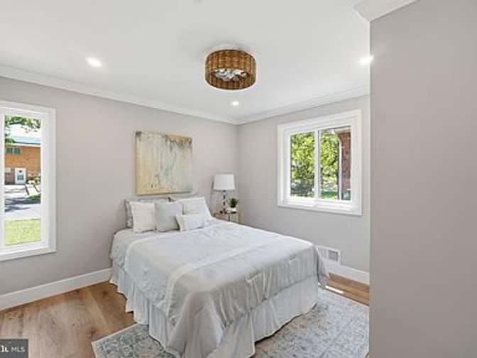 Trustee's room