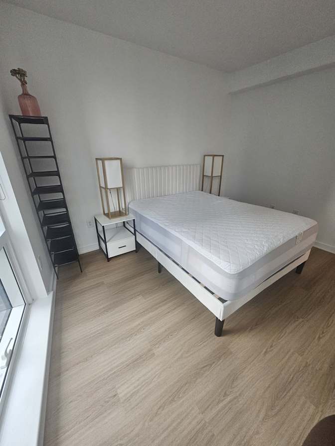 Indi's room