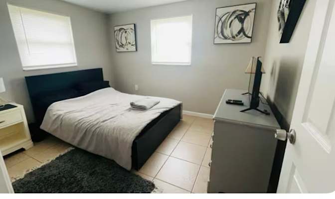 Courtney's room