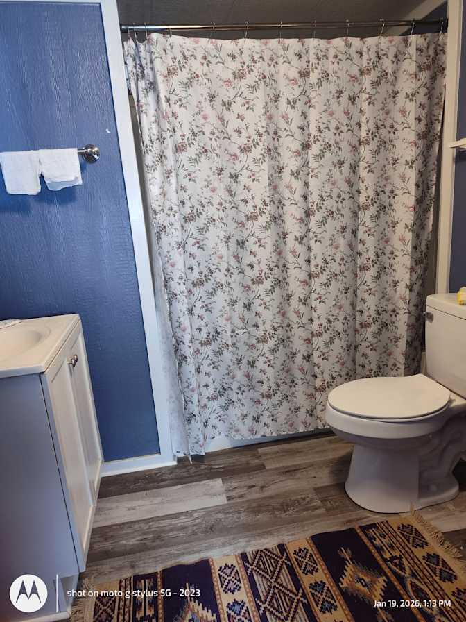 Gkru's room