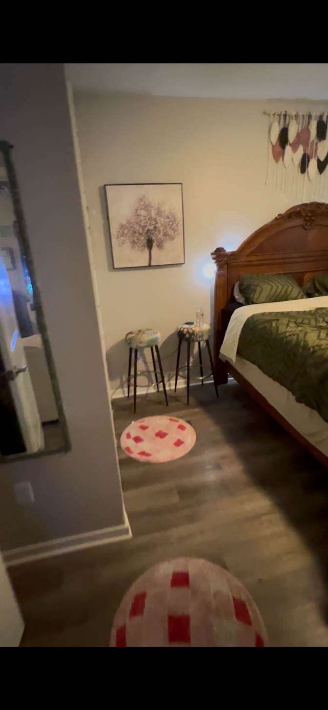 Reea's room