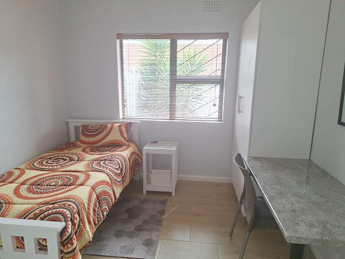 Redowaan's room