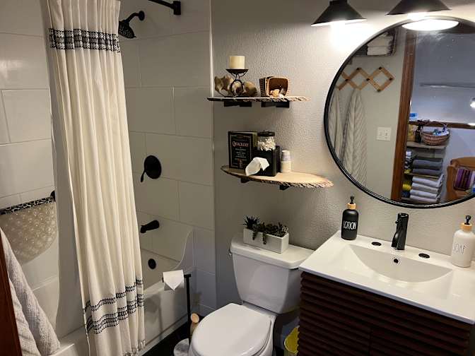Michael A Satterwhite's room