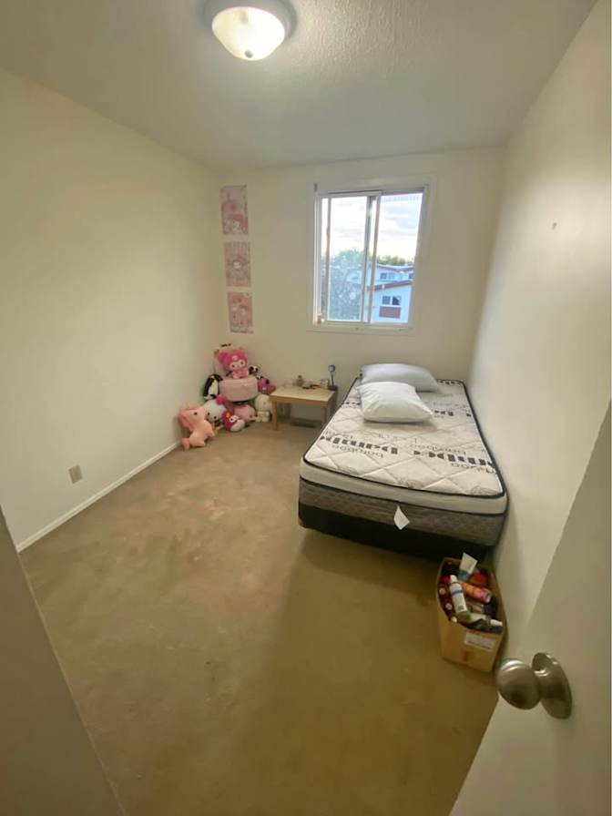 Jolene's room