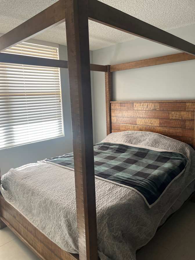 Massimo's room