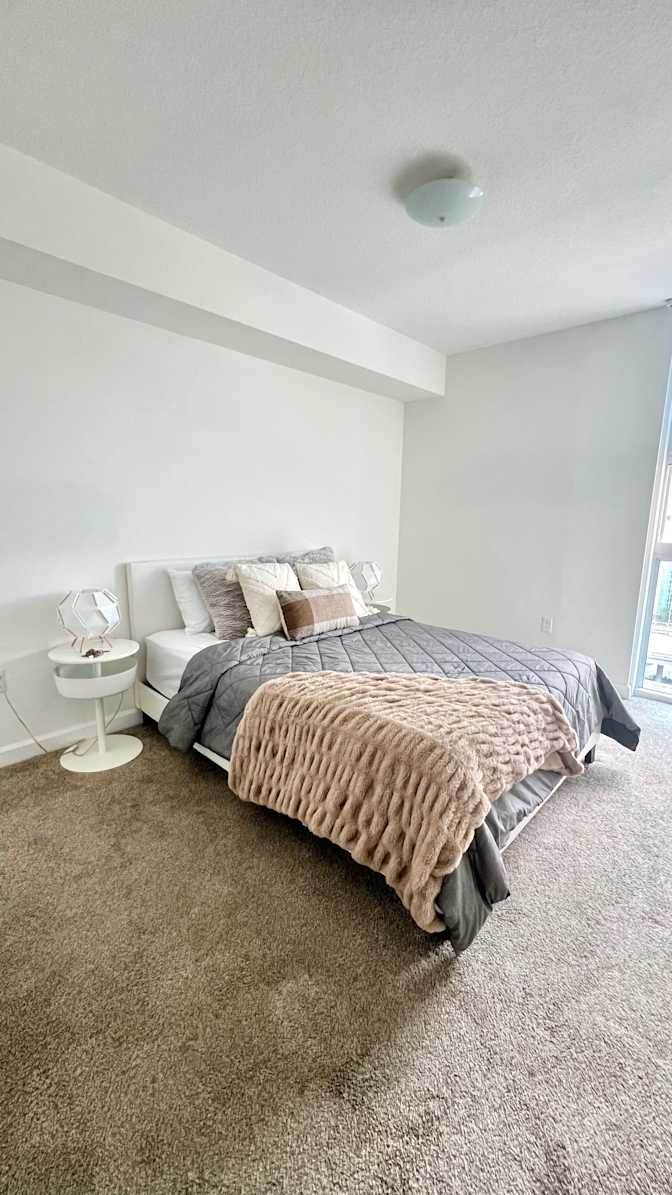 Mauricio's room