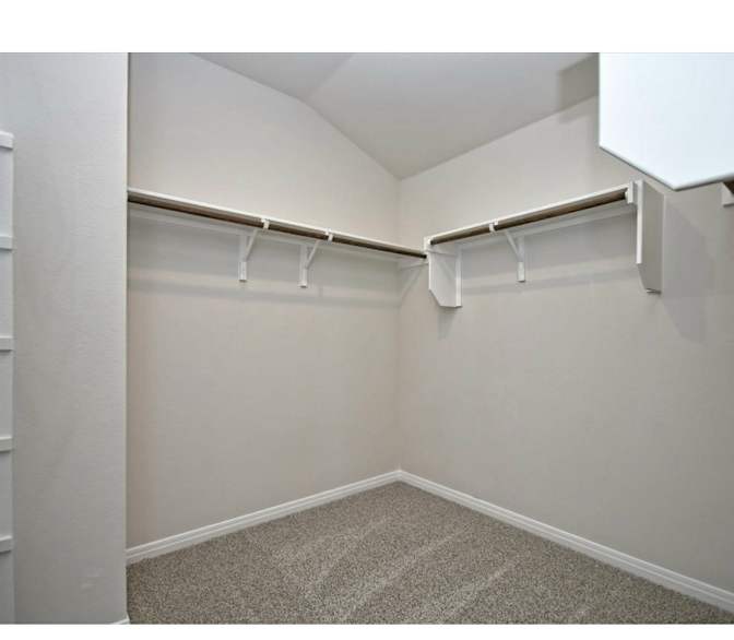 Annette's room