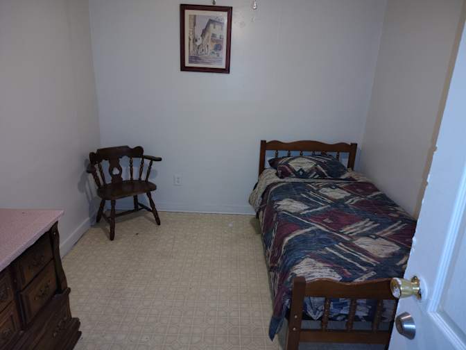 Darrell Shinault's room