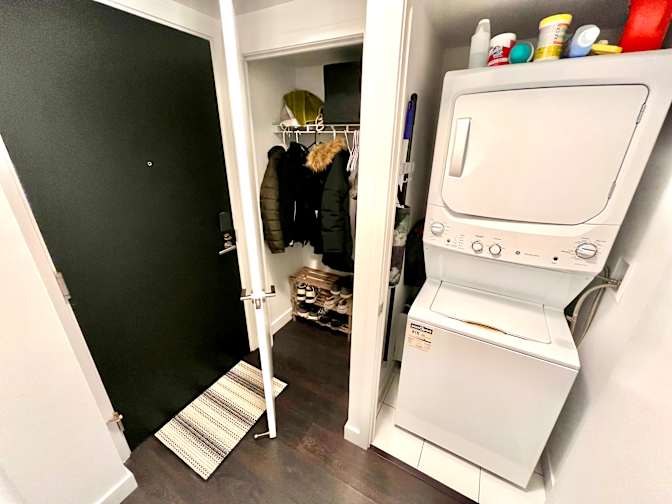 Andrés's room