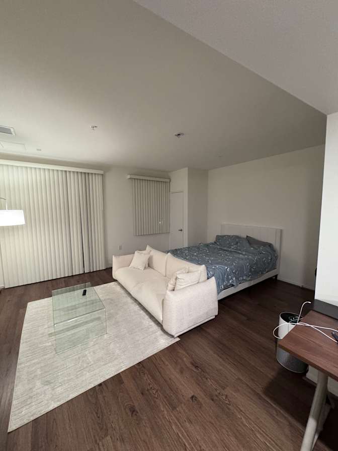 Maximilian Lee's room