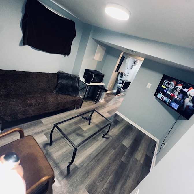 Leon's room