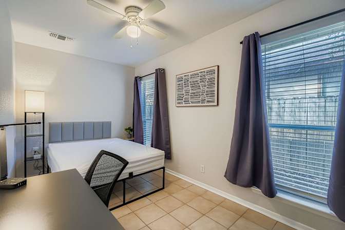 PadSplit's room