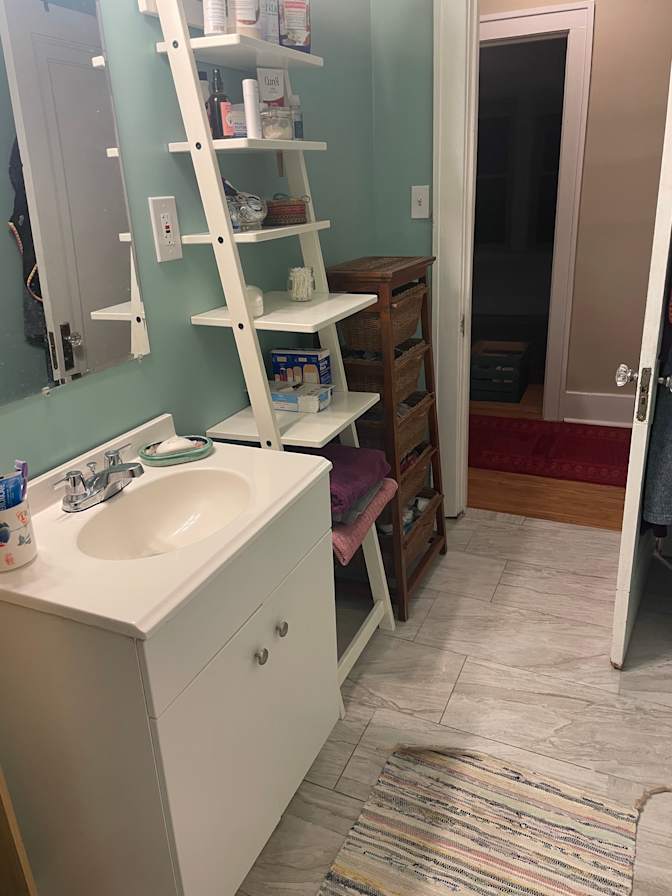 alison m heeres's room