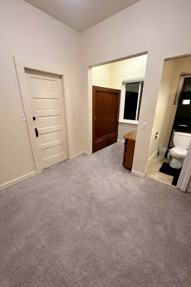 Eddy's room
