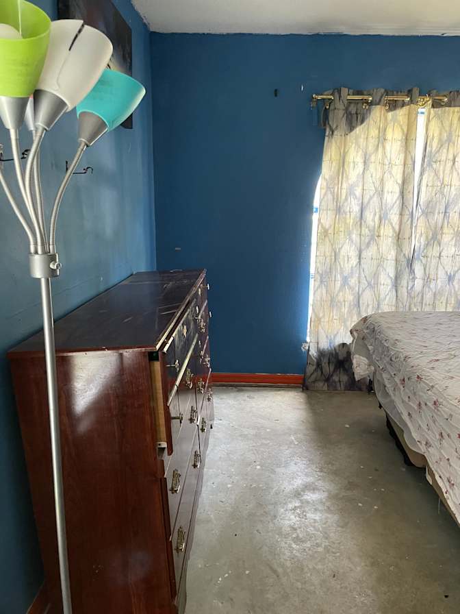 Kelly's room