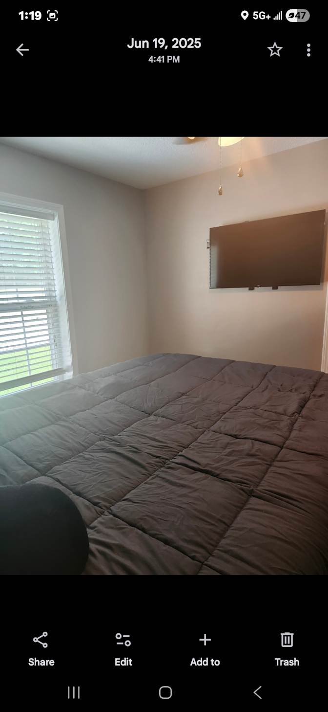 Antonio's room