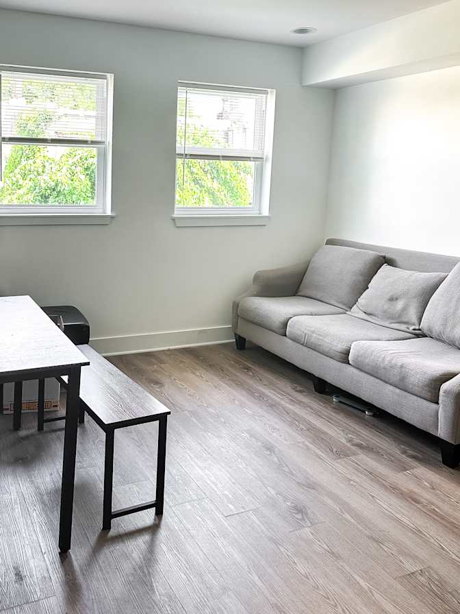 Maria Nguyen's room