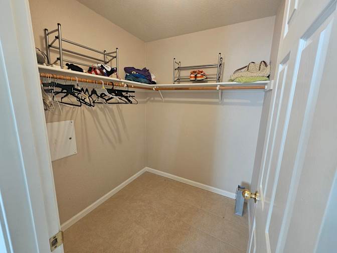 Gen's room