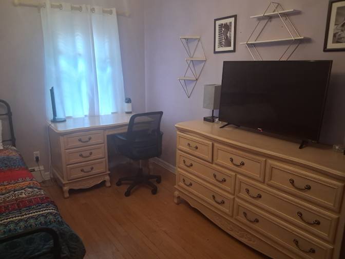 lynn g's room