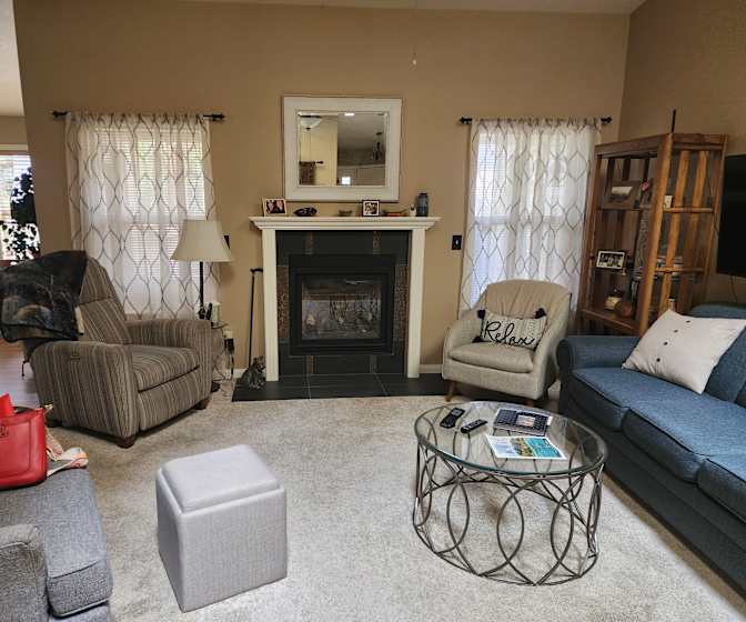 Darlene's room