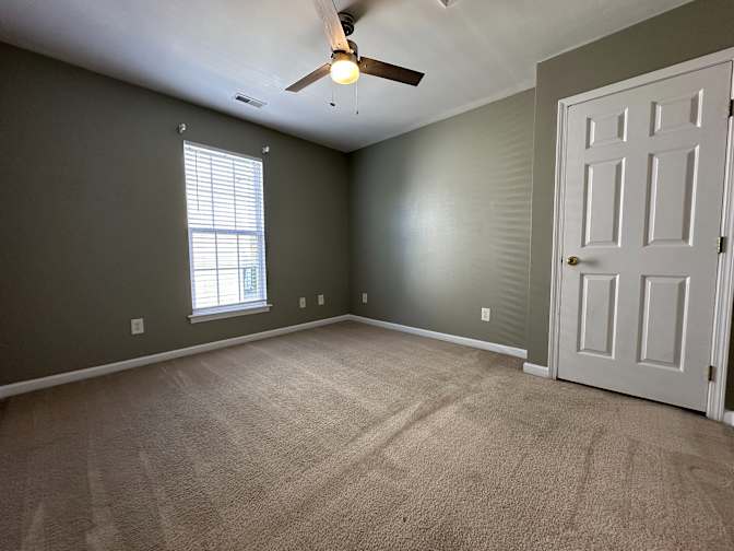 Alcove Rooms's room