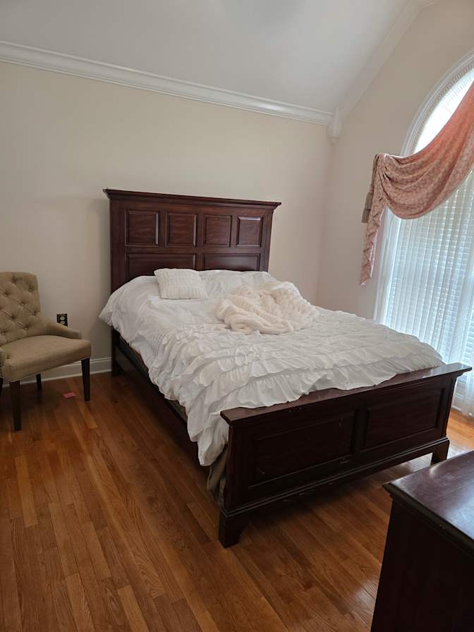 Valerie's room