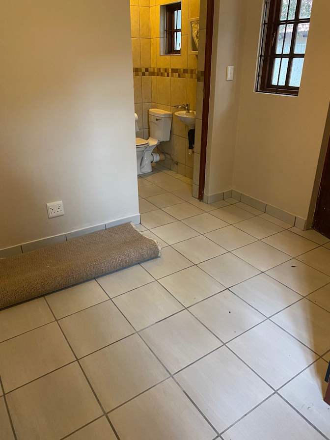 Ratilwe's room