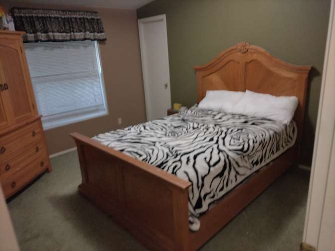 Antman Gee's room