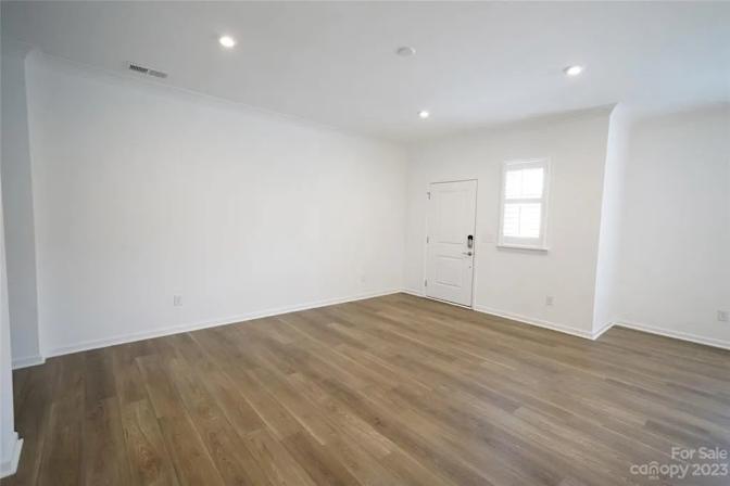 Alcove Rooms's room