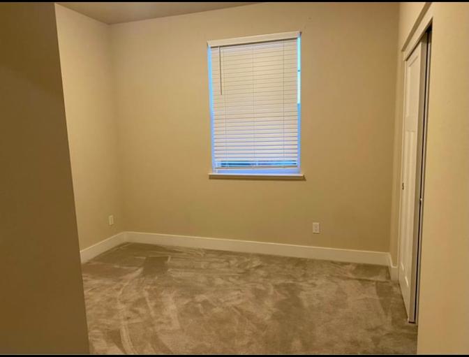 Vicky's room