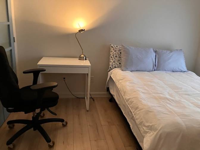 Gayle L Jennings's room