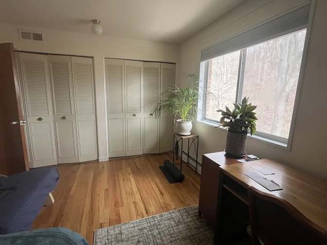 Toan's room