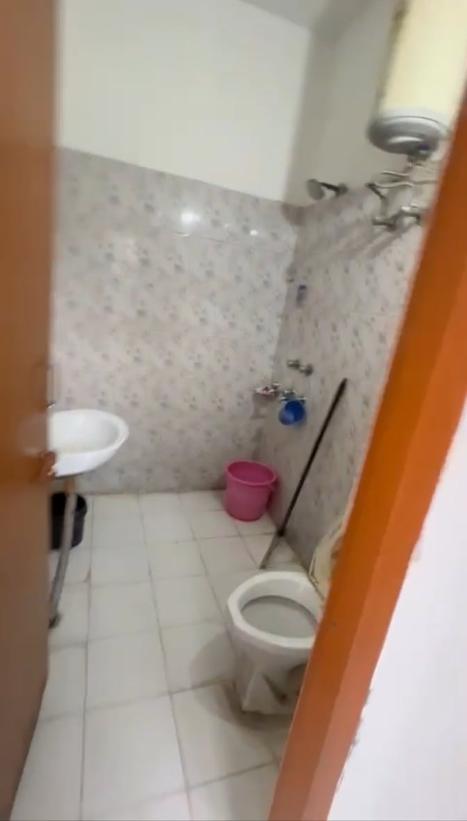 Hitendra's room