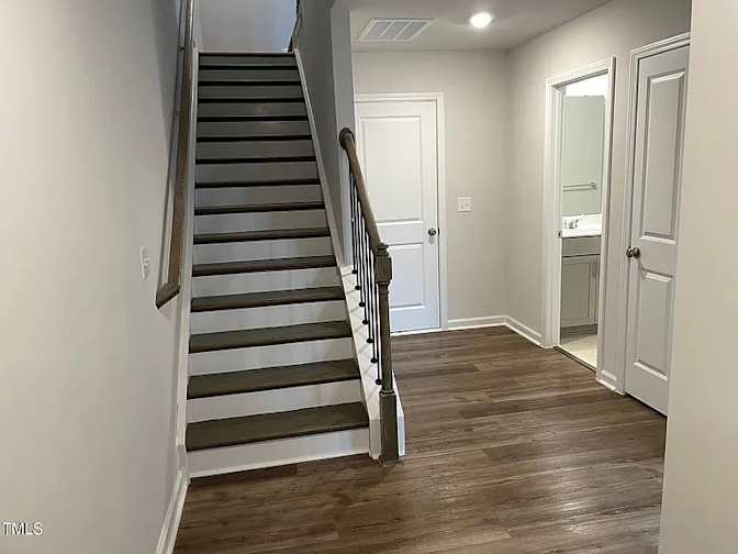Alcove Rooms's room